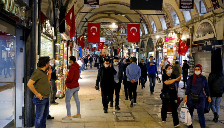 إصابات كورونا في تركيا تتجاوز 14 ألف حالة