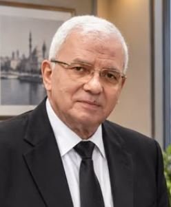 الكاتب الصحفي محمد العزيزي يكتب: التفاوض تحت النار: سلام أم إذعان؟