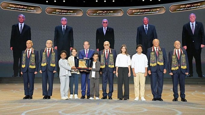 الرئيس عبد الفتاح السيسي يشهد الندوة التثقيفية الـ ٤٤ للقوات المسلحة بمناسبة ذكرى انتصارات أكتوبر